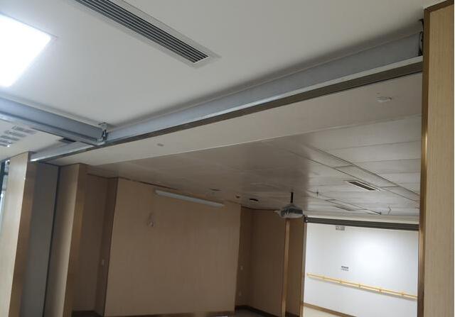 玻璃挡烟垂壁施工注意事项